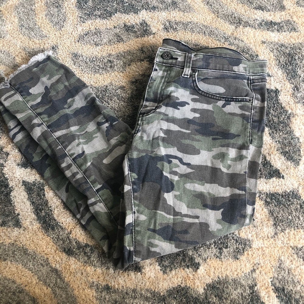 Carmar Army print denim
